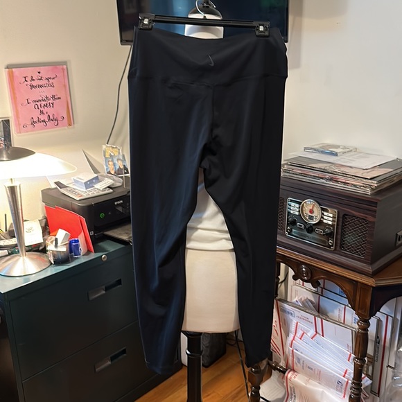 Nike leggings - Picture 2 of 4
